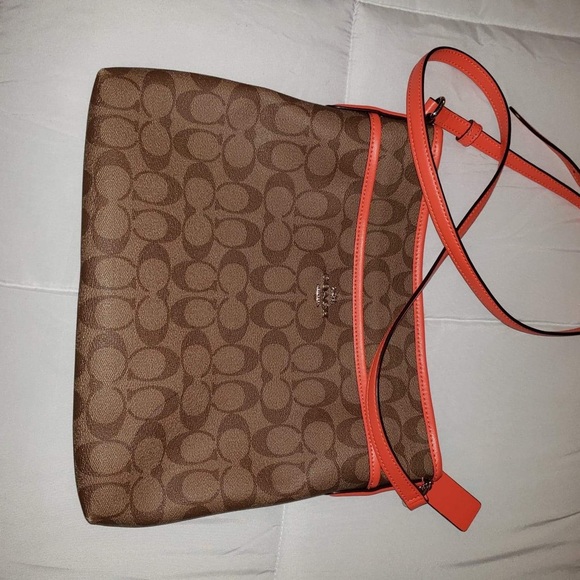 🔥Coach Rvsble Tote/MATC Crossbody🔥 - Picture 4 of 9
